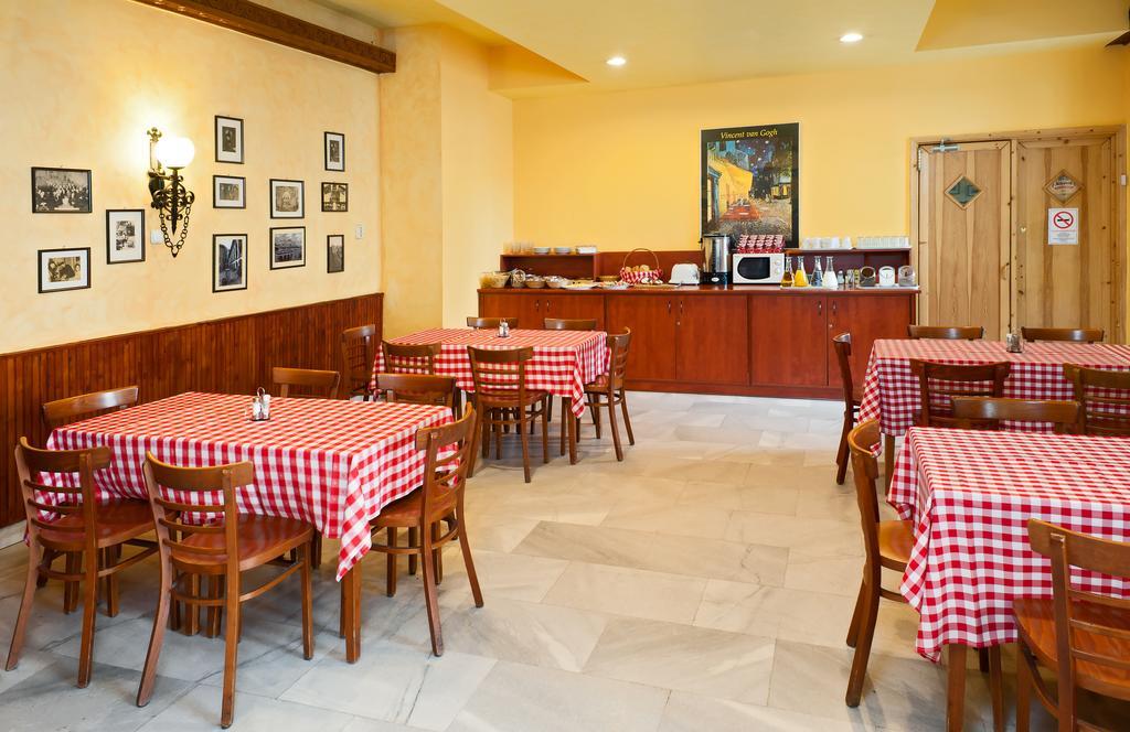 Hotel Rila Budapest Bagian luar foto
