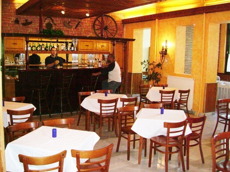 Hotel Rila Budapest Bagian luar foto